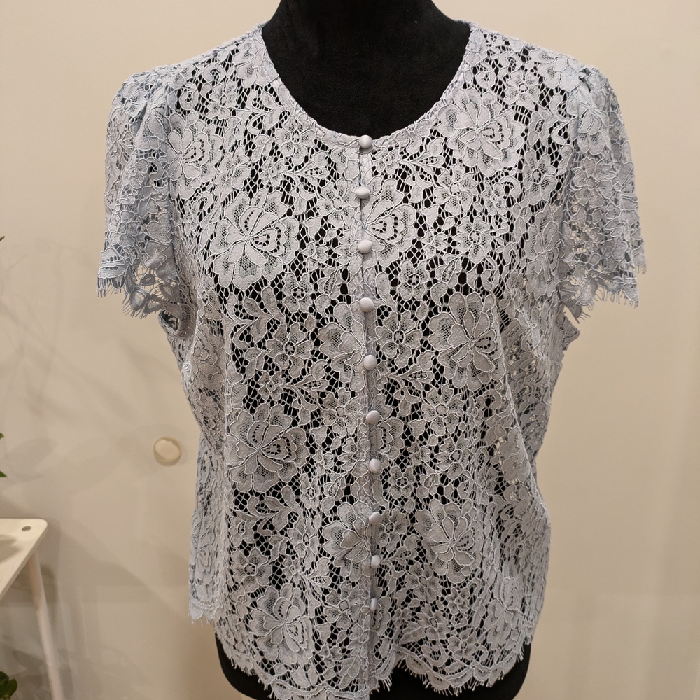 Women's Short Sleeves Silver Top Size Medium Original Price $70 New